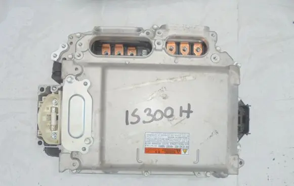 Lexus IS III XE30 Voltage converter inverter G920053012