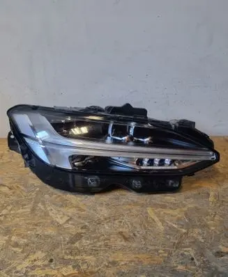 Volvo S90, V90 Headlight/headlamp