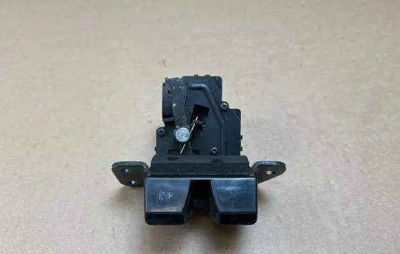 KIA Ceed Tailgate/trunk/boot lock/catch/latch