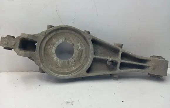 Maserati Levante Rear upper control arm/wishbone 670106332
