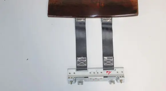 Dashboard glove box trim