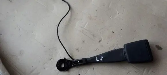 Audi A4 S4 B9 Front seatbelt buckle 8W0857755