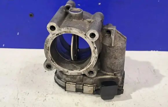 Mercedes-Benz E W211 Throttle valve A6420900070 0281002678