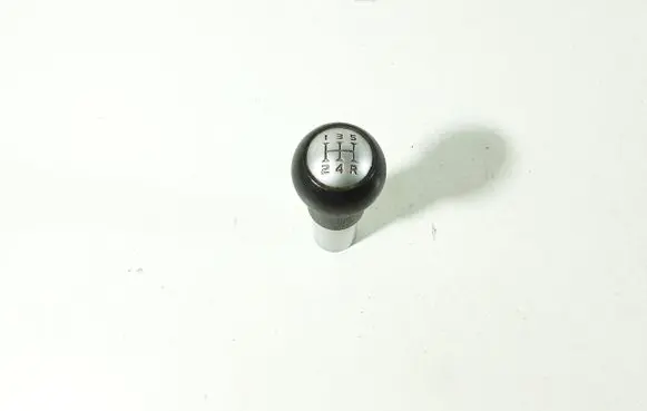 Mitsubishi Colt Gear lever shifter trim leather/knob 