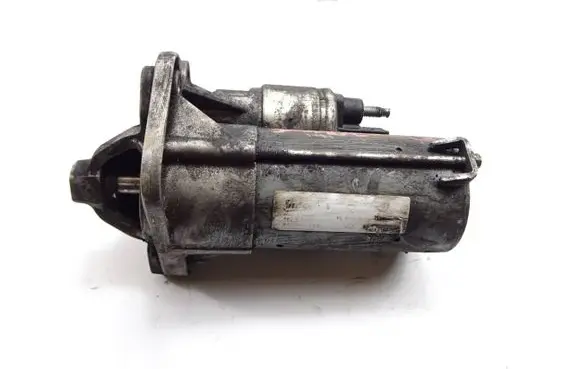 Dacia Sandero II Starter motor 233003329R
