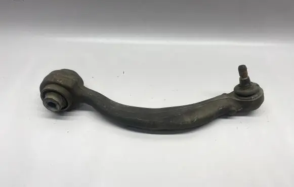 Mercedes-Benz C W204 Front lower control arm/wishbone 20445FIRSA2 20445FI