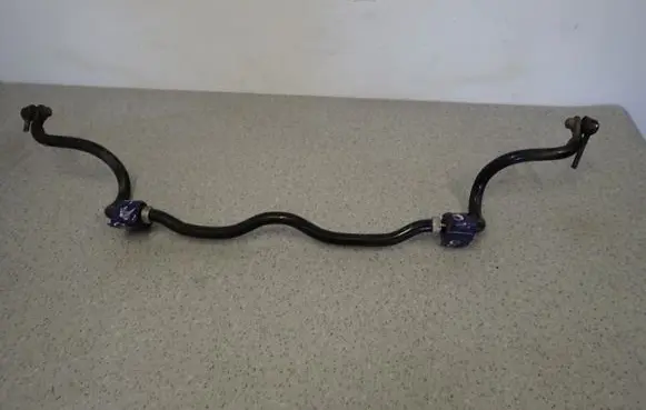KIA Carens II Front anti-roll bar/sway bar