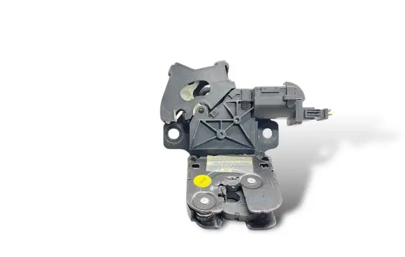 Audi A4 S4 B7 8E 8H Tailgate/trunk/boot lock/catch/latch 8P4827505B