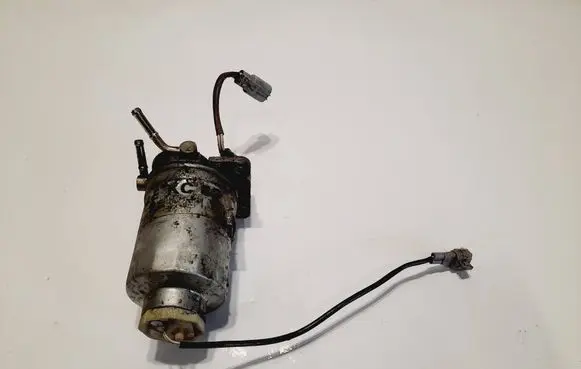 Subaru Outback Fuel filter housing 