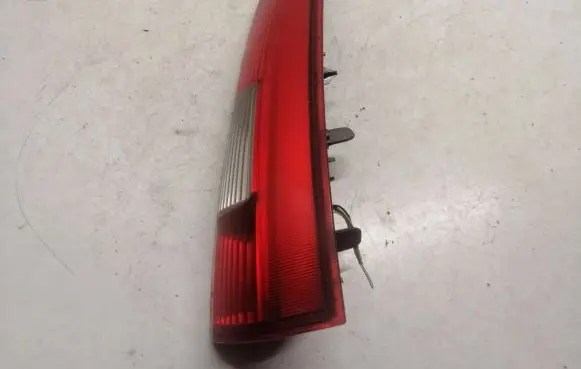 Volvo V70 Rear/tail lights 9154494