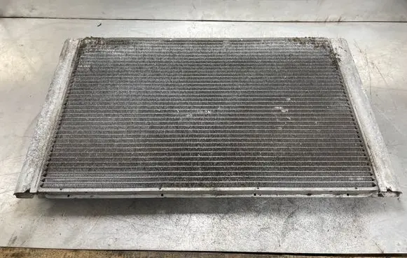 BMW 5 E60 E61 Coolant radiator 7792832