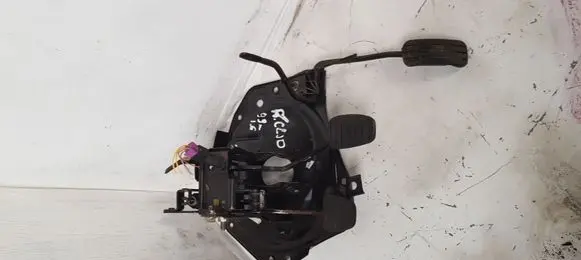 Renault Clio II Pedal assembly 
