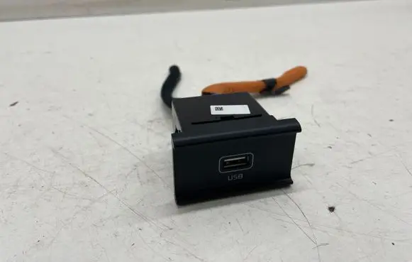 KIA Niro USB socket connector 96120K0110