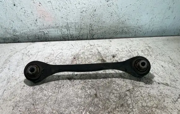Volkswagen Touran II Rear control arm