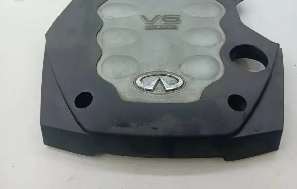 Infiniti FX Engine cover (trim)
