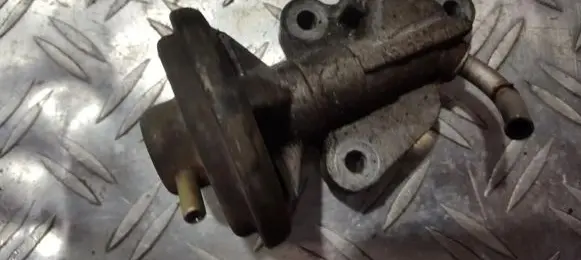 Mazda 323 F EGR valve K5T59075