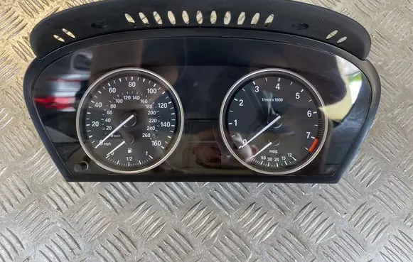 BMW X5 E70 Speedometer (instrument cluster) 9236812 A2C53419218 600319804