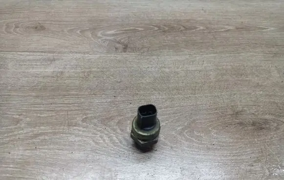 Volvo S60 Brake power pressure regulator 