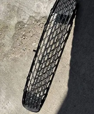 Citroen C4 I Picasso Front bumper lower grill 9680402877 2001000