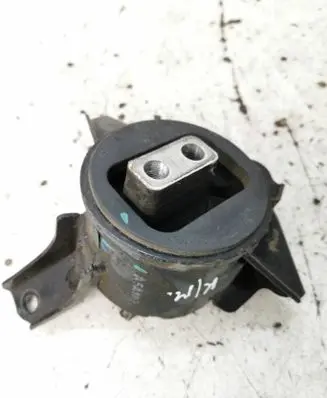 Hyundai ix35 Engine mount bracket 218352C101