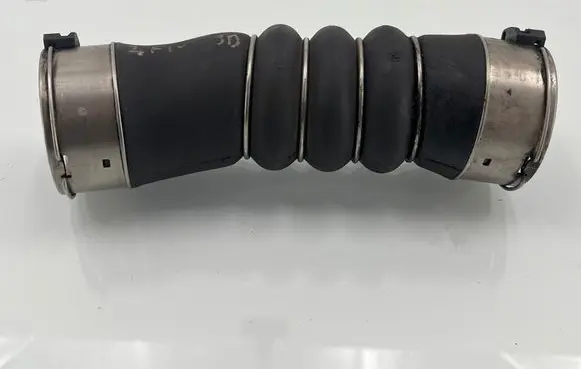 BMW 5 F10 F11 Intercooler hose/pipe 7800144