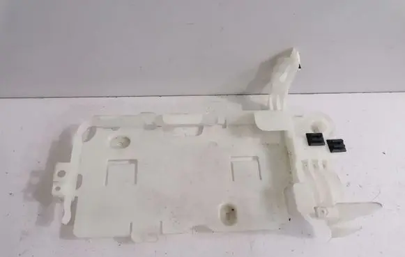 BMW 5 G30 G31 Other engine bay part 9331164