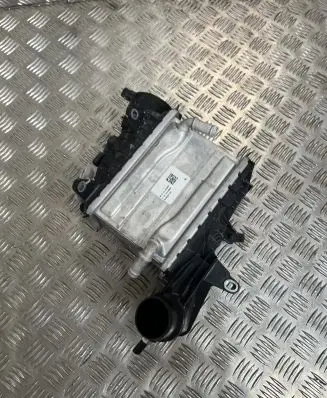 Volvo XC60 Intercooler radiator 8673030 32138750
