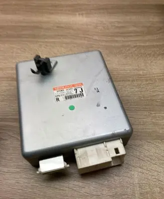 Lexus RX 330 - 350 - 400H Power steering control unit/module 8965048200