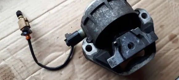 Audi A6 S6 C7 4G Engine mount bracket