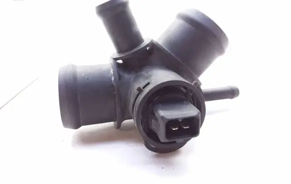 Audi A3 S3 8L Engine coolant pipe/hose 1J0121087