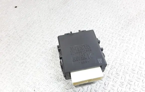 Lexus NX Window wiper relay 8594042030