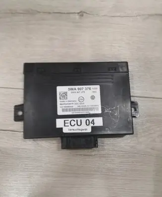 Volkswagen Golf VII Engine control unit/module 5WA907376