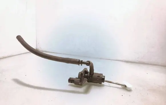 Audi A4 S4 B6 8E 8H Clutch master cylinder 8E1721401Aj
