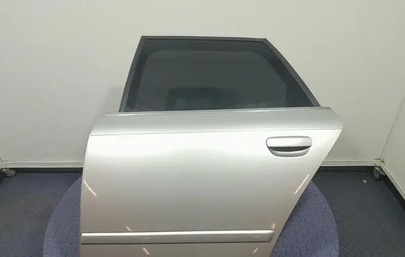 Audi A4 S4 B7 8E 8H Rear door