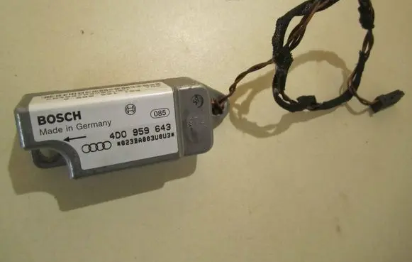 Audi A8 S8 D2 4D Airbag deployment crash/impact sensor 023BA003U0U3 4D0959643