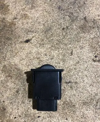 Toyota Avensis T250 Light switch