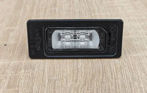 Audi Q5 SQ5 8R Number plate light 4G0943021