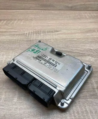 Audi A4 S4 B5 8D Engine control unit/module ECU 038906012AJ 0281010202