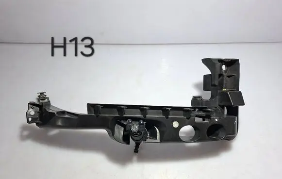 Audi A3 S3 8P Headlight/headlamp mounting bracket 8P0805608 8P0955102B