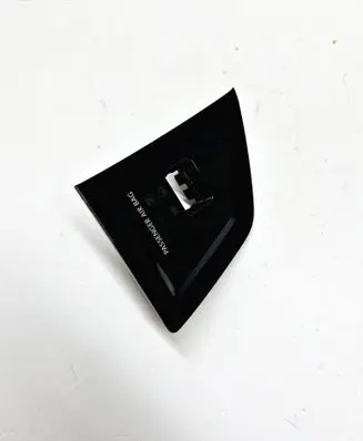 Volkswagen Polo VI Hazard light switch 2G2919225 A411720