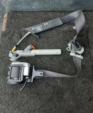 Renault Koleos I Front seatbelt