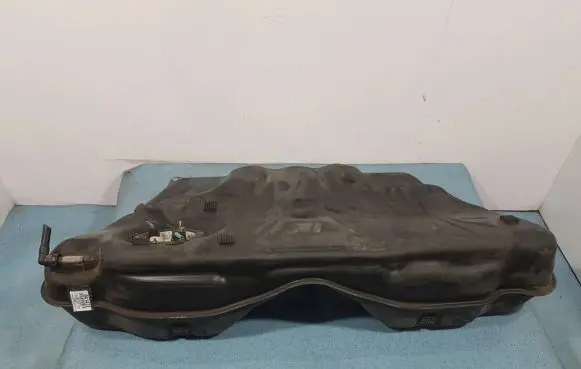 BMW M6 Fuel tank 2284040