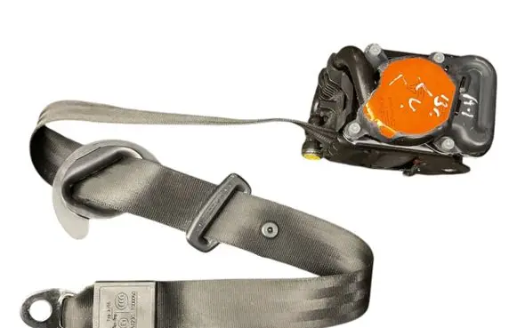 Audi A1 Front seatbelt 8X4857705A TK911813836