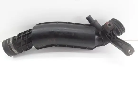 Mercedes-Benz E W211 Intercooler hose/pipe A2710901937