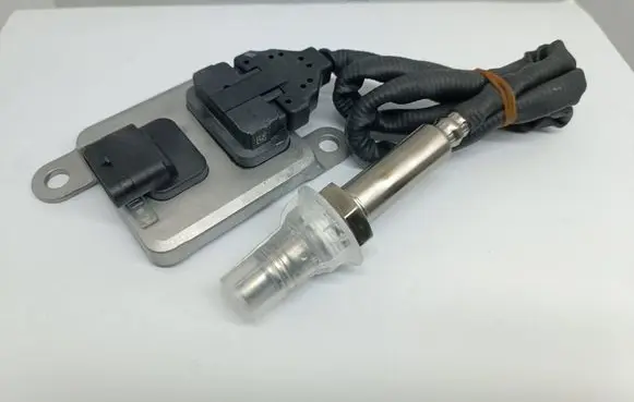 Mercedes-Benz C W205 Lambda probe sensor A0009055106 0009055106
