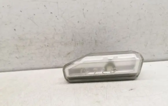 Lexus IS 220D-250-350 Number plate light