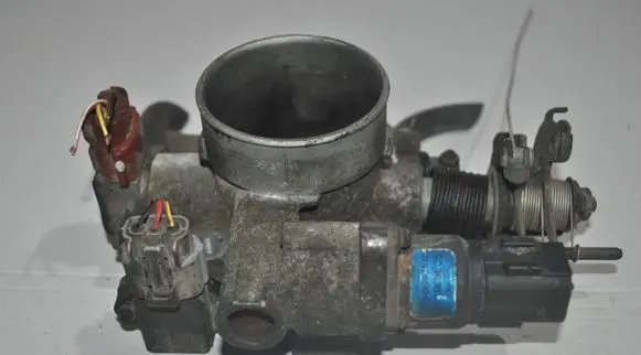 Subaru Legacy Throttle valve A33661R02