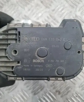 Volkswagen Sharan Throttle valve 06A133062E