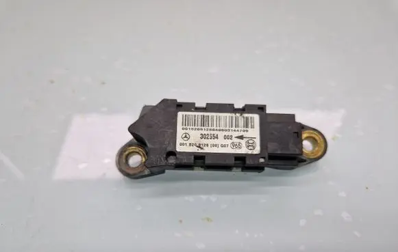 Mercedes-Benz E W211 Airbag deployment crash/impact sensor 302554 302554002 0018209126