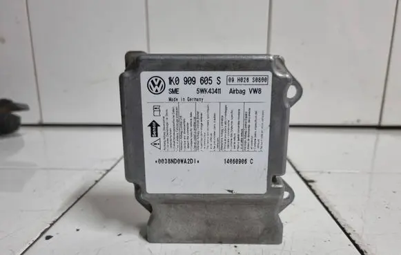 Skoda Octavia Mk2 (1Z) Airbag control unit/module 1K0909605S 5WK43411 0038ND0WA2D